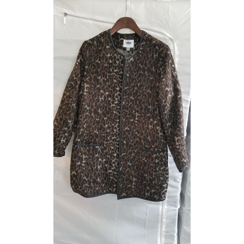 Cute oversized leopard wool jacket